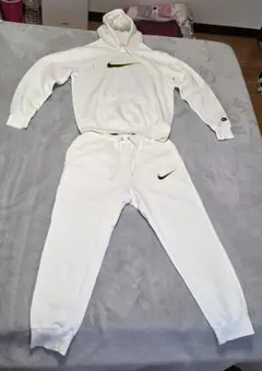 極美品NIKE セットアップ スウェット パーカー＆パンツ 裏起毛 オフホワイトのサムネイル