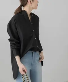 美品✨　黒❤️　麻　サニーレーベル　リネンスタンドカラーシャツブラウスのサムネイル