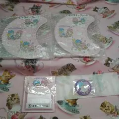 サンリオキキララ　一番くじプレート２枚＆ミラー＆コーム　刺繡缶バッチ　未開封品②