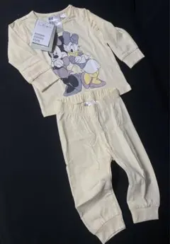 大人気. Disney. H&M. ミッキー ミニー 長袖パジャマセット