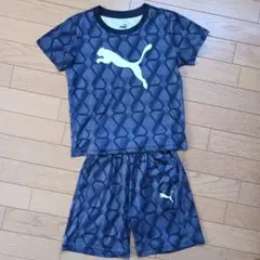 PUMA Tシャツとショートパンツセット 130