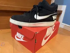 NIKE ブラック ハイカットスニーカー