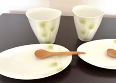【未使用・箱付】織部 浮草 ペアカップセット 小皿 カップ 木製スプーンのサムネイル