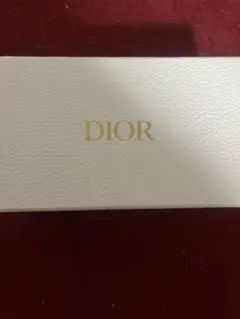 DIOR リボン付きギフトボックス