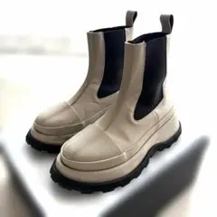 Item thumbnail for item 6141b6ce-de18-4d96-9d73-cfd57b358374