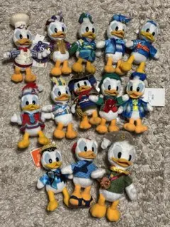ディズニー　ドナルド　ぬいぐるみバッチ　13個セット