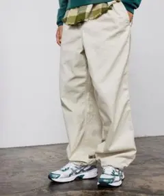 新品未使用(タグ付き) BEAMS ベーシック ツイル イージーパンツ