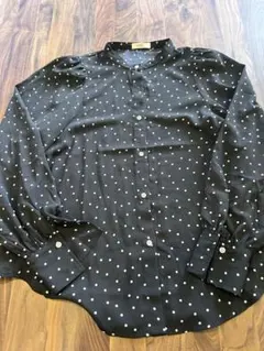 earth music&ecology 黒白ドット長袖シャツ