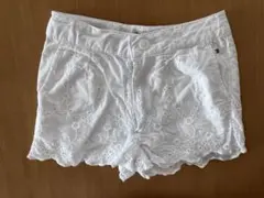 Tommy Hilfigerトミーヒルフィガー　白ショートパンツ110センチ