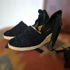 インゲボルグ INGEBORG BLACKレースウェッジソール 23.5cm美品のサムネイル