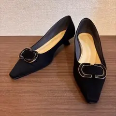 Le Talon モチーフ付きパンプス