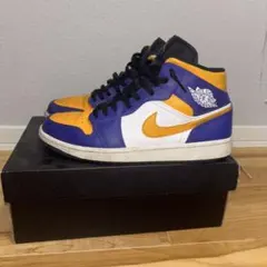 Air Jordan 1 mid Lakers