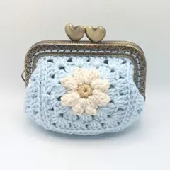 かぎ針編み　お花モチーフ　がま口　水色