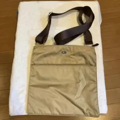 ナイロン ベージュ ショルダーバッグ