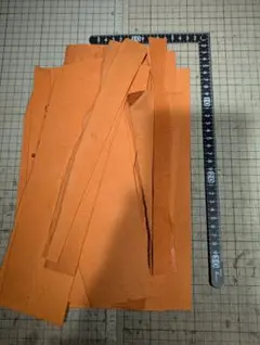 イタリアンレザー　ブッテーロ　ヌメ革床革　オレンジ　もりもりハギレセット