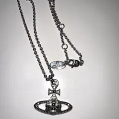 Vivienne Westwood】ミニバスレリーフ ペンダント ルテニウム - メルカリ