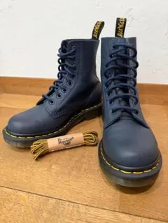 【極美品】Dr. Martens 8ホール ブーツ ネイビー　(UK3)