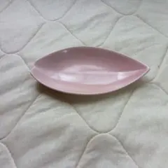 リーフ型 プレート ピンク 皿のサムネイル