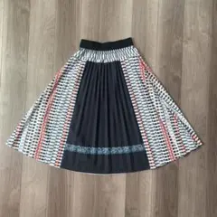 TRUBE レディースプリーツスカート
