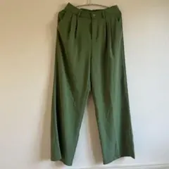 オリーブグリーン スラックス
