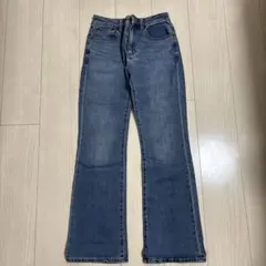 【美品】GU ミドルライズフレアジーンズ 221-342754(23-01)
