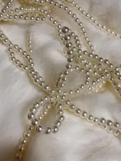 携帯　パールリボン　ショルダーストラップ　ホワイト