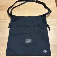 Champion ブラック ショルダーバッグ サコッシュ