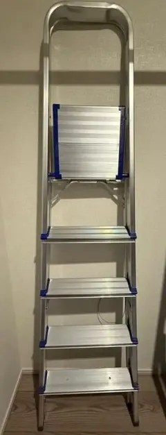 Item thumbnail for item 8440740f-1cf3-41e6-a31e-2754a3985def