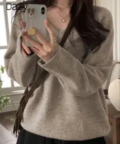 DaZy ベージュ Vネック ニットセーター