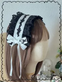 ♡ブラックレースホワイトンリボンローズ刺繍　ヘッドドレスロリータ量産型ゴスロリ♡