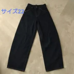 UNIQLO バギーカーブジーンズ　69NAVY　サイズ22