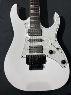 Item thumbnail for item 4c51be9d-c1f9-4ec1-b910-135dc9a54e76