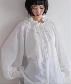 LOWRYSFARM ローリーズファーム　スタンドフリルブラウス