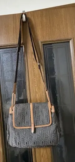 ダークグレー キルティング ショルダーバッグ