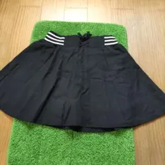 黒いフレアスカート ストライプウエストバンド