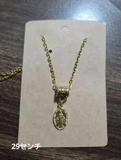 ゴールド メダイ型ネックレス