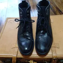 ブラックレザー ジッパーブーツ