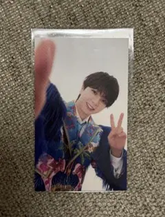 M!LK LOVE ENG!NE トロピカル衣装自撮りトレカ 塩﨑太智③