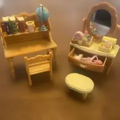 シルバニアファミリー 机とドレッサーセット