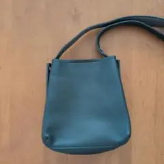ZARA　ショルダーバッグ