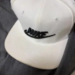 ☆早い者勝ち☆NIKE ホワイトキャップ ブラックロゴ