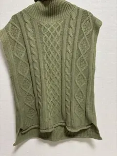 ね*ゃ様 ケーブルニットベスト グリーン