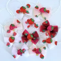 トリミングチョーカー　お花といちご