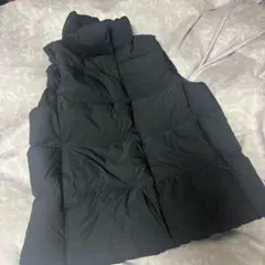 ユニクロ　ダウンベスト