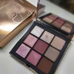 NARS アンインヒビテッド アイシャドウパレットのサムネイル