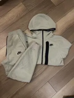 Nike フード付きスウェットセットライトグレー