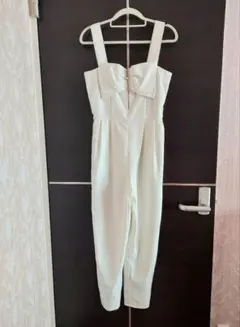 定価7900円新品タグ付きセシルマクビー リボン付きホワイトデニムオールインワン