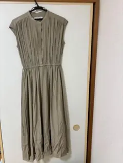 RACEA ベージュワンピース
