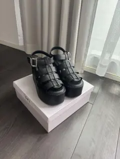 【美品】GRL サンダル　厚底　レディース　ブラックのサムネイル