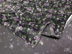 １.２ｍ現品限り・小花柄の短毛ベロアニット　ブラック系　幅１１５ｃｍ